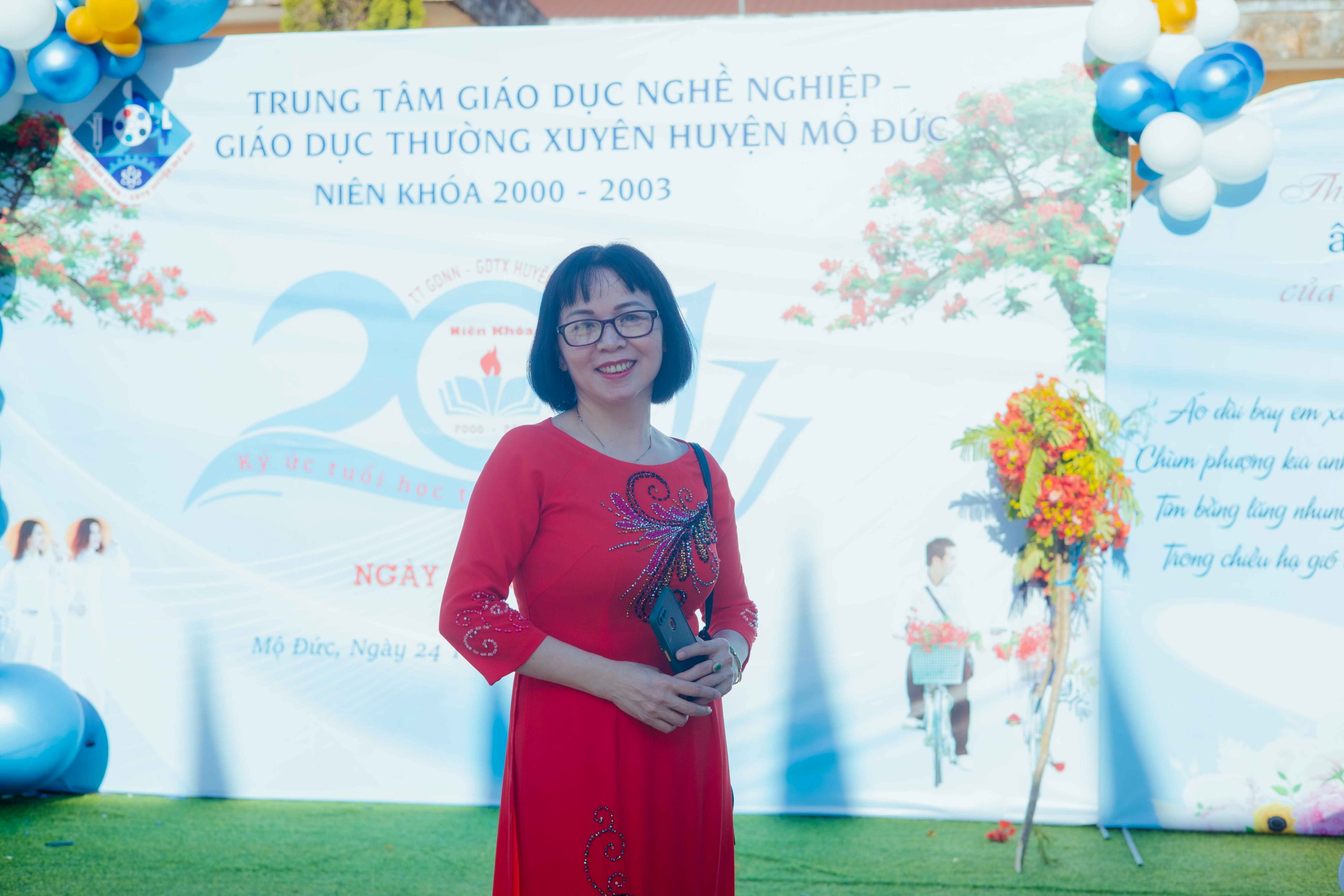 Hình ảnh kỳ niệm 20 năm ngày ra trường của niên khóa 2000 – 2003