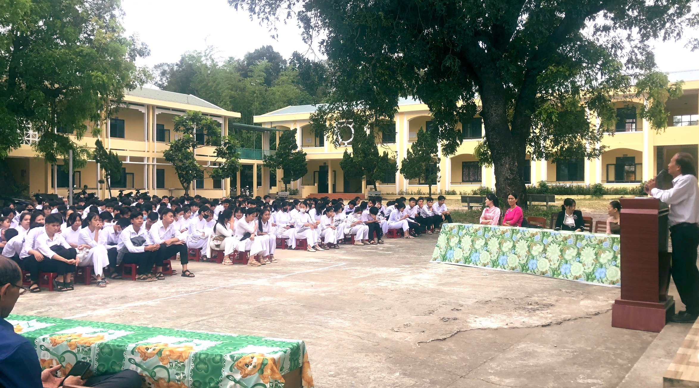 Sinh hoạt dưới cờ 14/4/2025